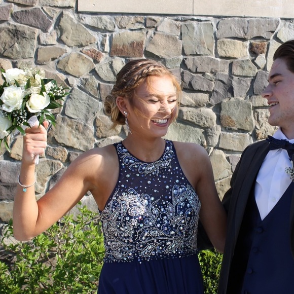 PROM DRESS! - Picture 3 of 4